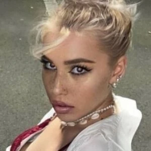 gamergirl_oakley
