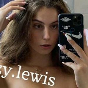 Izzy Lewis