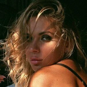 Mia G