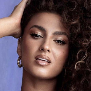 Tori Kelly