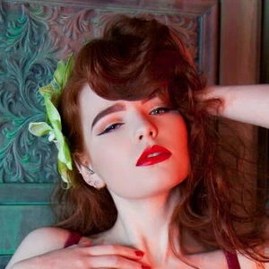 Miss Deadly Red