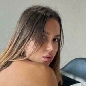 Yesenia Pan