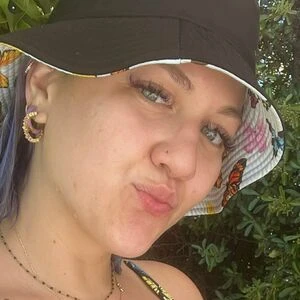 adrianaxlaveau