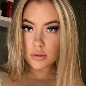 Goddess_hollyx