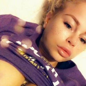 nikkidelano