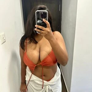 Thatdesichiccc