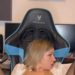 Nice MILF