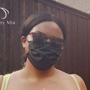 misshoneymiavip