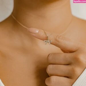 bowtienecklace