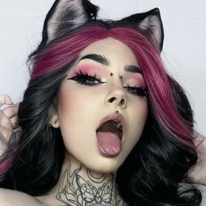 Violet Navii