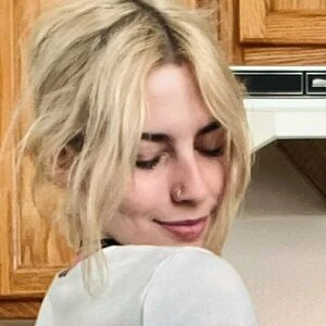 Fayeomm