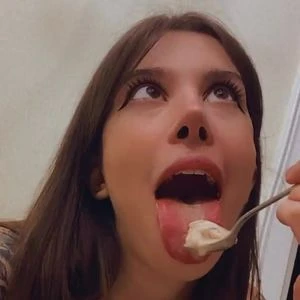 Cute Maggie
