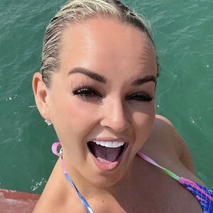 lalatoofine21