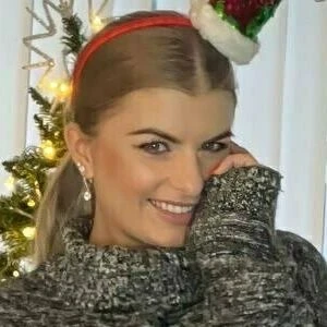 Lucy Pinder Ai