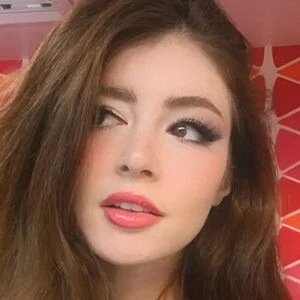 Chrissy Costanza
