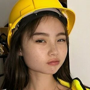 Yumi Eto