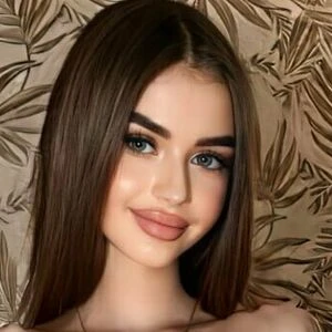 riana_may