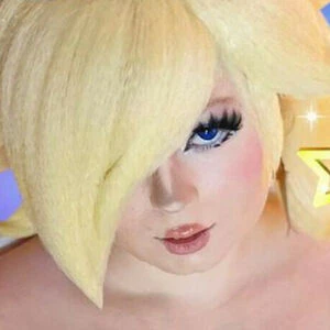 Peachykitticosplay