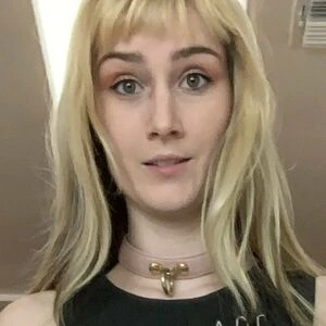 kittenwithfangsfree
