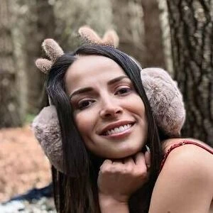 jen_cobrizaa