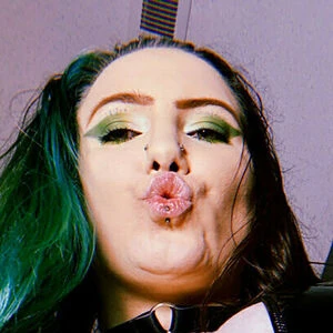 deanne_spicy
