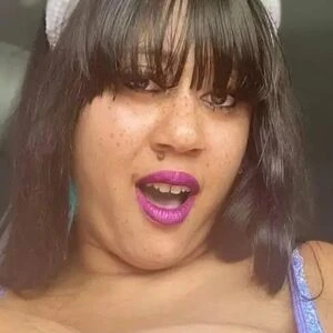 Roxi Red