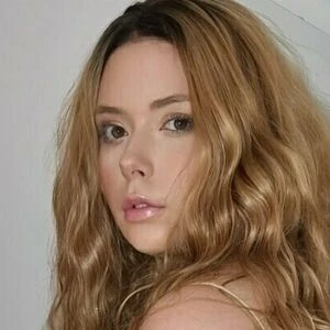 nylon_lily_free