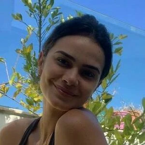 Lara Nobre