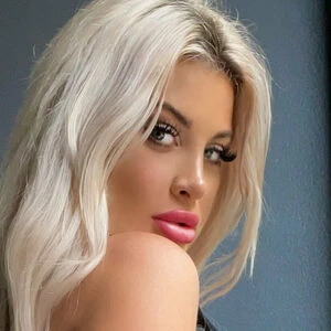 Nicci Azzy