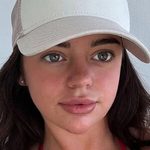 Nicole Cummins