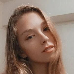 Eva Veil