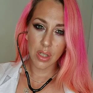 nikkijnoppv