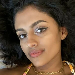Yamini Nambimadom