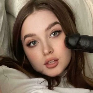 Shy Blanche