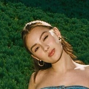 Lola Tung