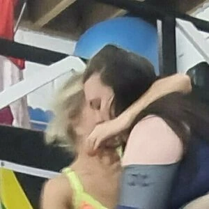 aprilpaisleyofficialfree