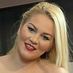hugeboobserinfree