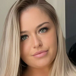 bustybabesophie