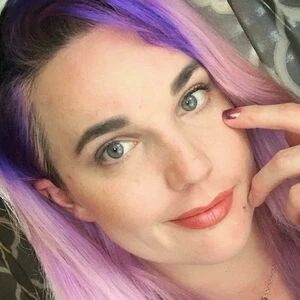 Lindsay Jones