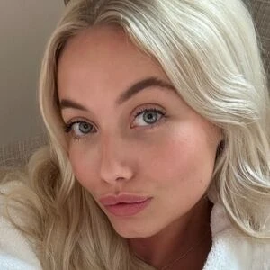 mollywhitexo