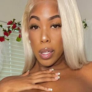 nakedbabylily