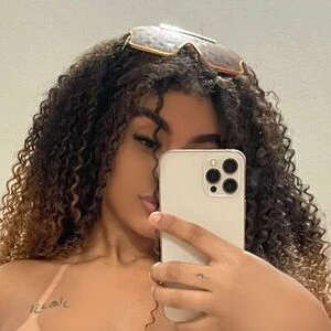 Bellamorenahot