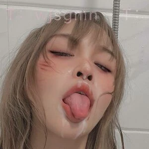 Wjsgnm 小鹿酱