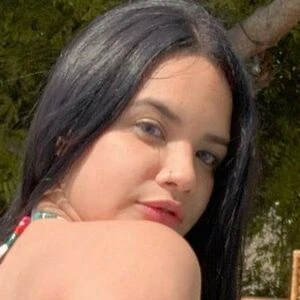 Vhalery Reina