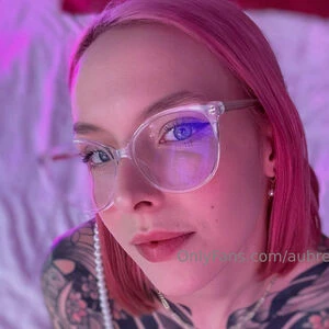 aubreywhitexo