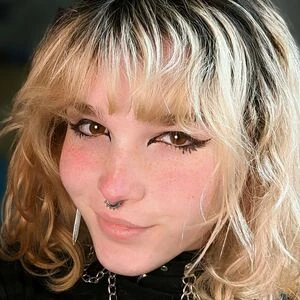 Lola Mendez