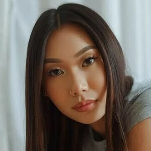 Ena Lor Hmong