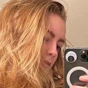 Sophie Naughty