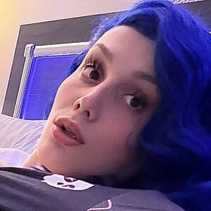 arianaslavens22