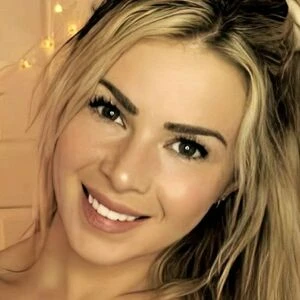 Lauren Woods